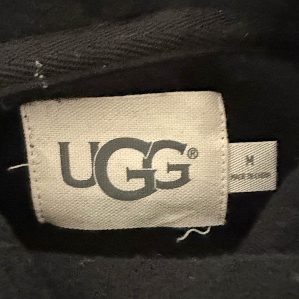 UGG Black Off-the-Shoulder Sweater Sz M - Picture 9 of 12